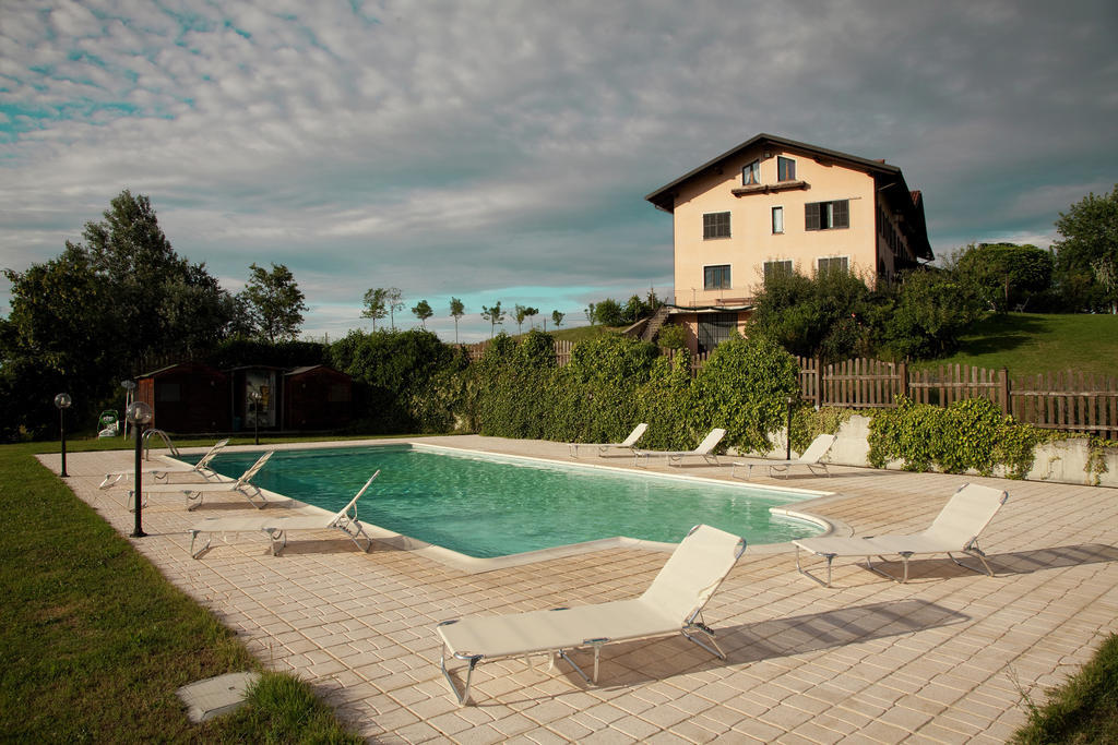 Cascina Papa Mora Villa Cellarengo Exterior photo